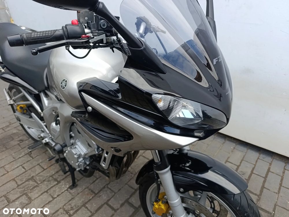 Yamaha FZ6 - 22