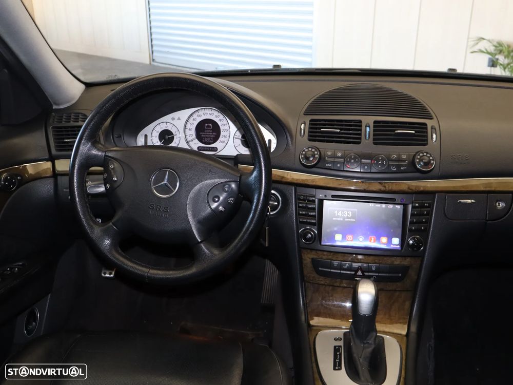 Mercedes-Benz E 220 CDi Avantgarde Aut. - 11