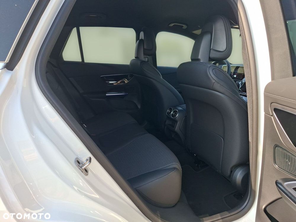 Mercedes-Benz GLC - 9