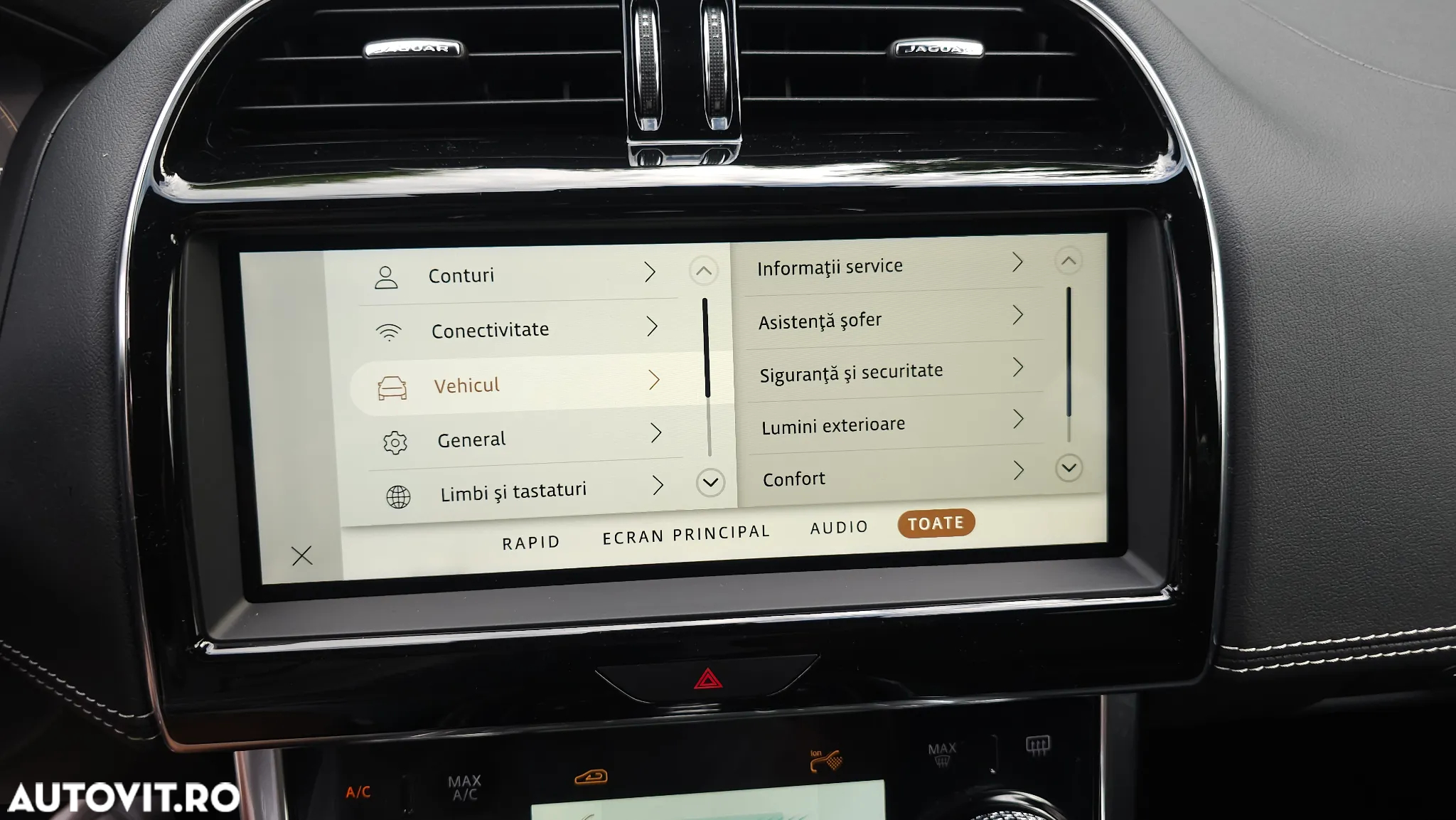 Jaguar XE D200 AWD Aut. R-Dynamic Black - 18