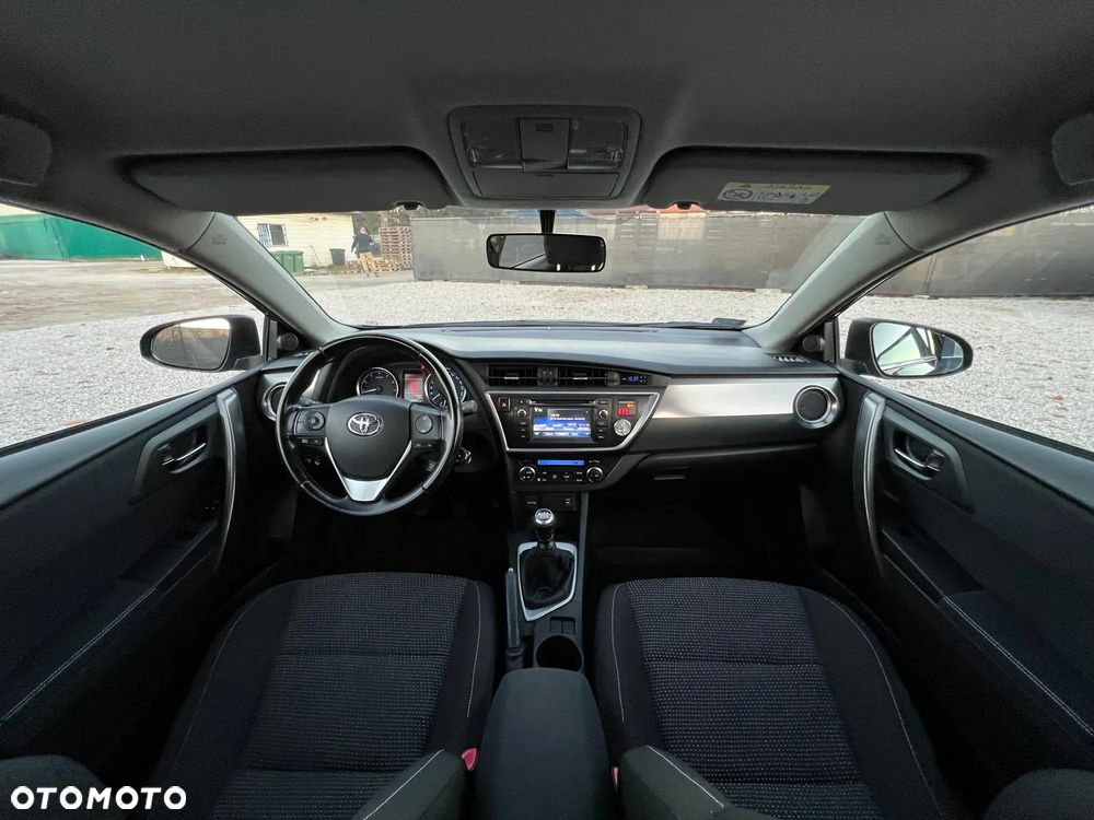 Toyota Auris 1.6 Dynamic - 4