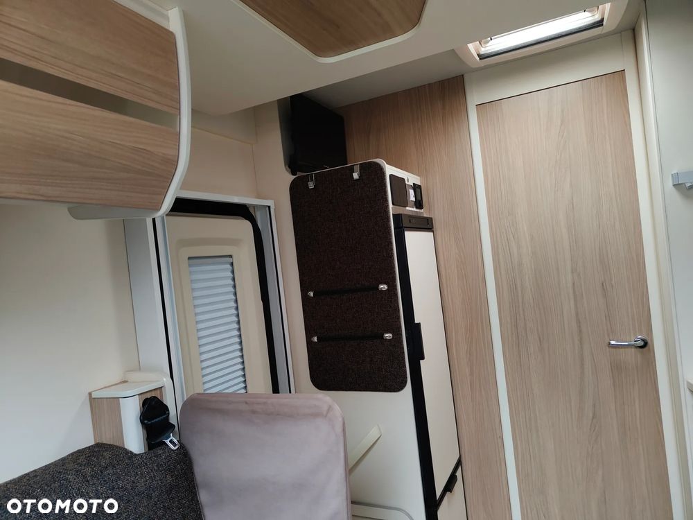 Ford Kamper - 8