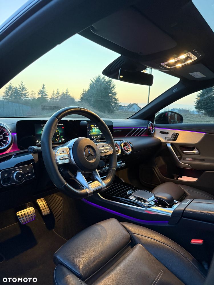 Mercedes-Benz CLA - 11