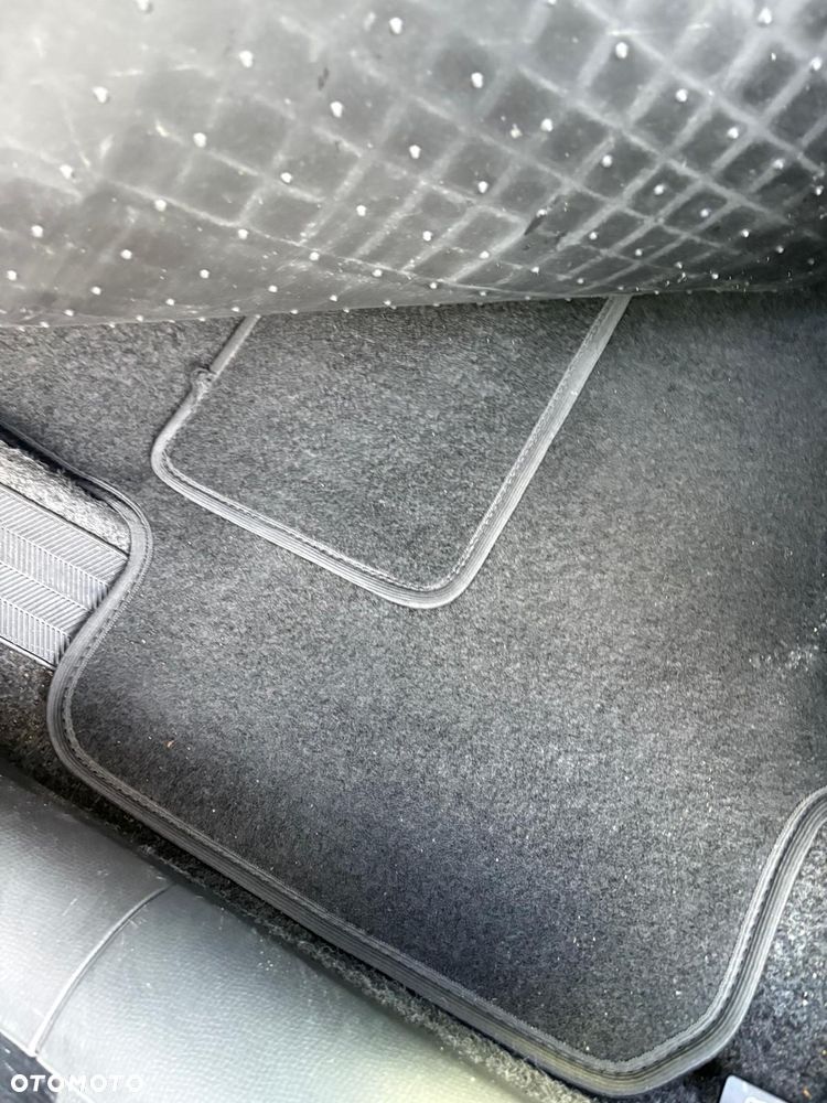 Suzuki Swift 1.3 GLX / Comfort - 17