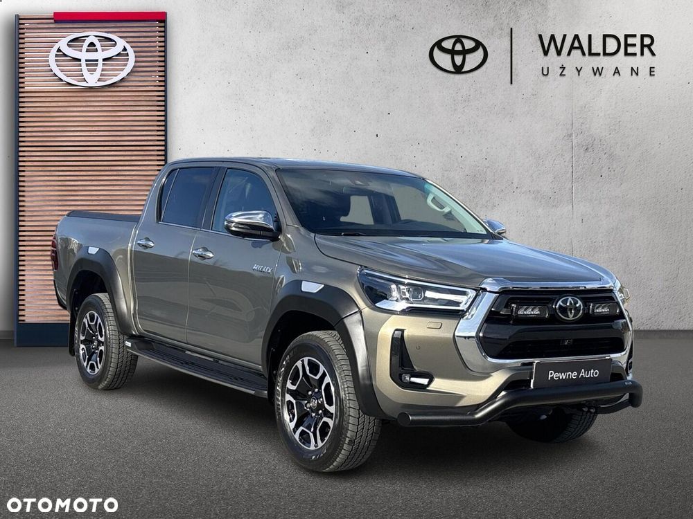 Toyota Hilux 2.8 D-4D mHEV Double Cab Executive 4x4 - 2