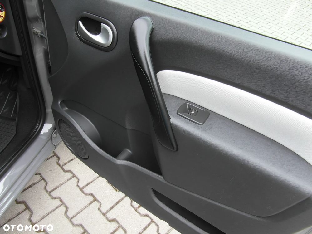 Renault Kangoo 1.6 16V Privilege - 29