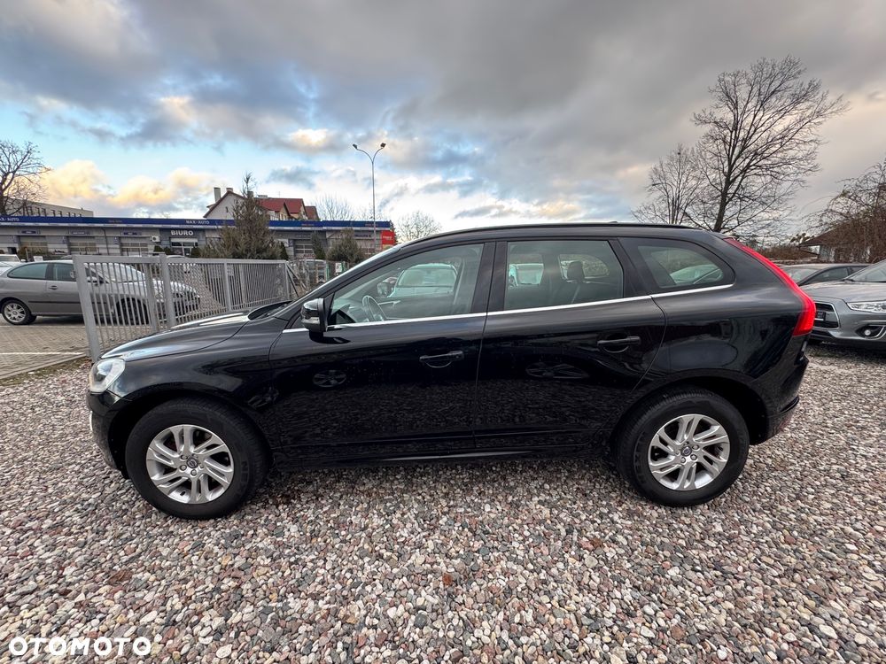 Volvo XC 60 D4 Momentum - 4