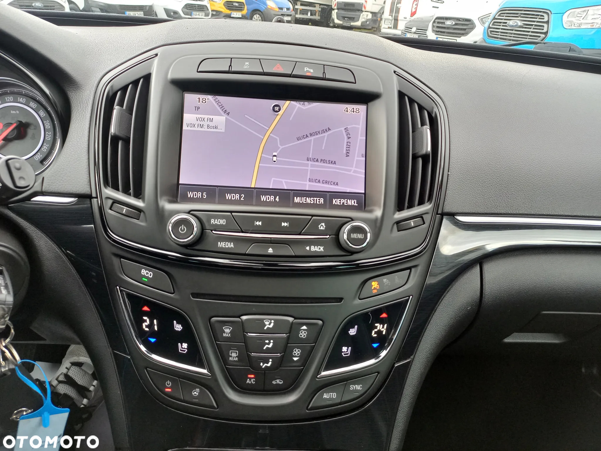 Opel Insignia 2.0 CDTI Cosmo S&S - 27