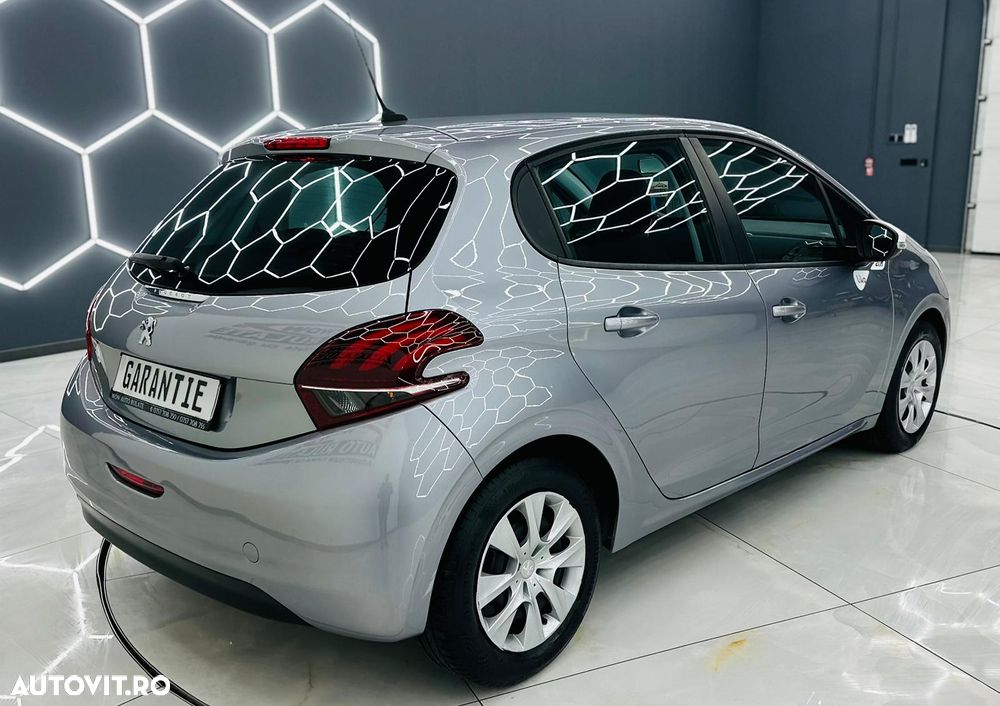 Peugeot 208 PureTech 68 Like - 4