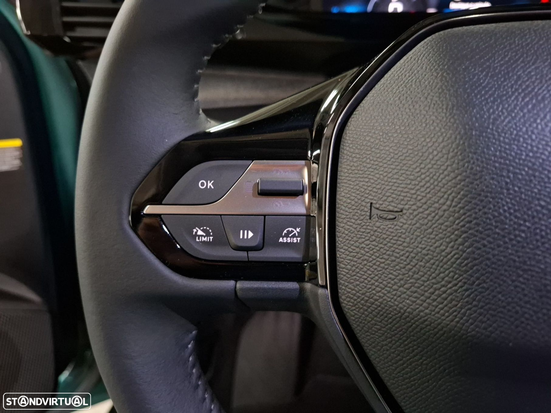 Peugeot e-208 51 kWh Allure - 19