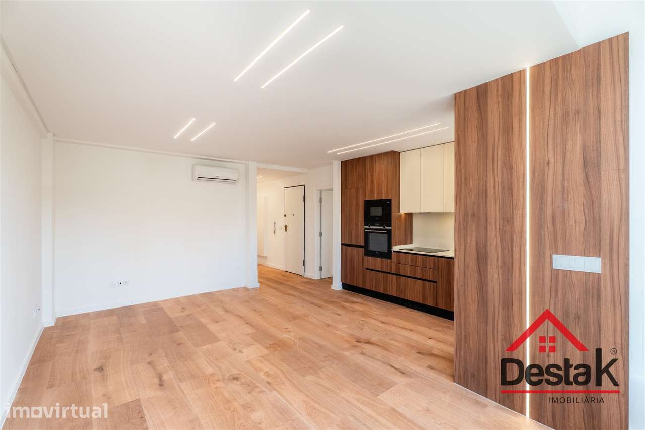 Apartamento T3 situado no 1º andar em prédio com dois elevadores em Be - Grande imagem: 3/32