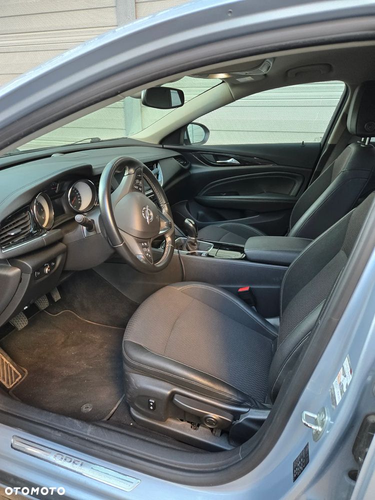 Opel Insignia 1.6 CDTI Enjoy S&S - 10