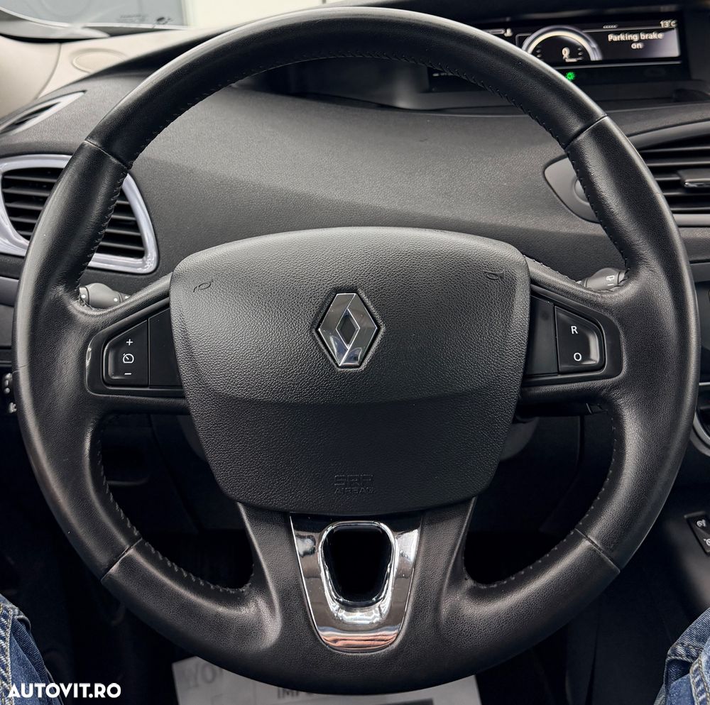 Renault Scenic dCi 110 LIMITED - 29