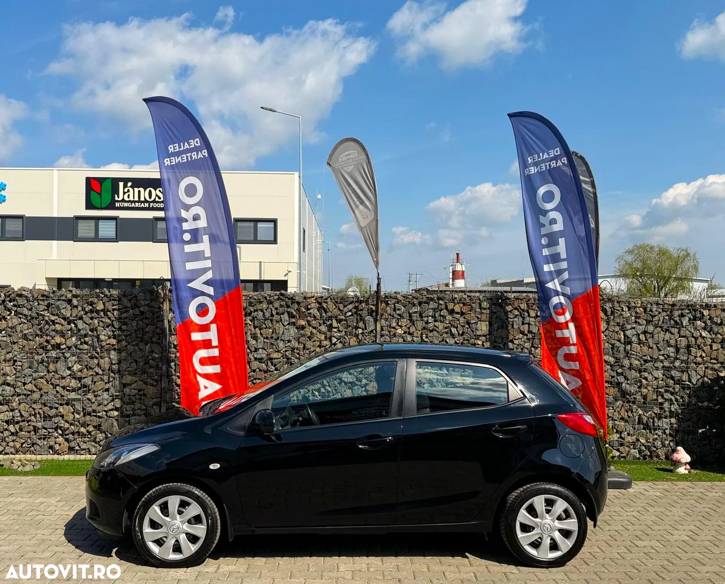 Mazda 2 - 17