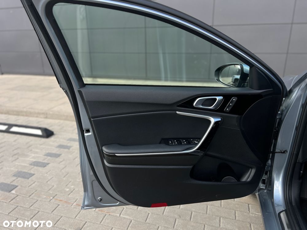 Kia Ceed 1.6 GDI PHEV XL DCT - 19
