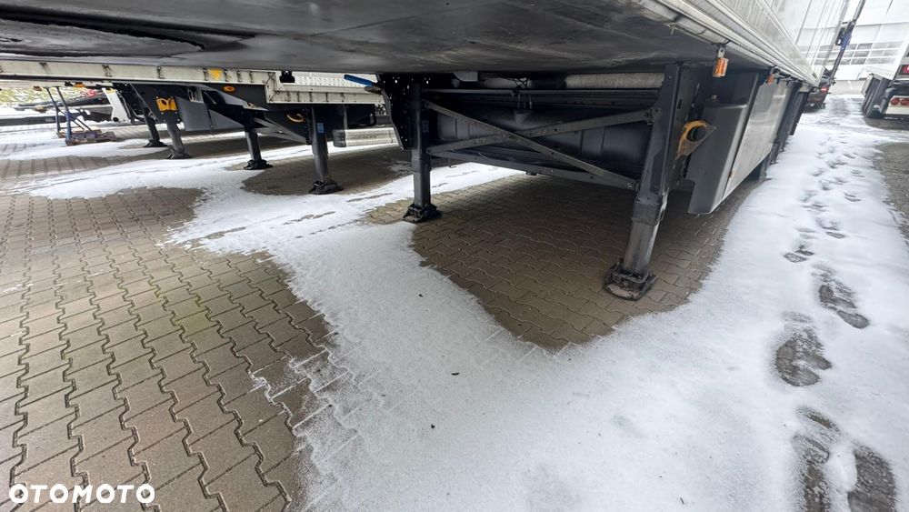 Schmitz Cargobull SKO24 - 15