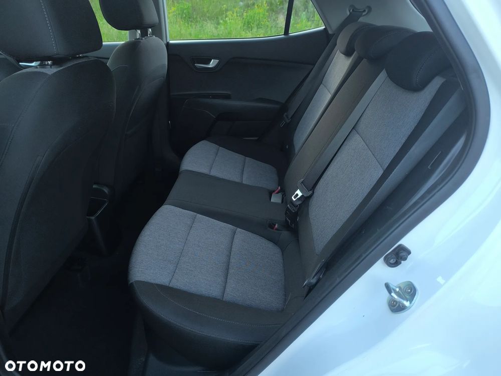 Kia Stonic - 19