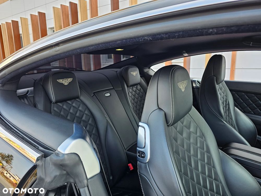 Bentley Continental GT - 15