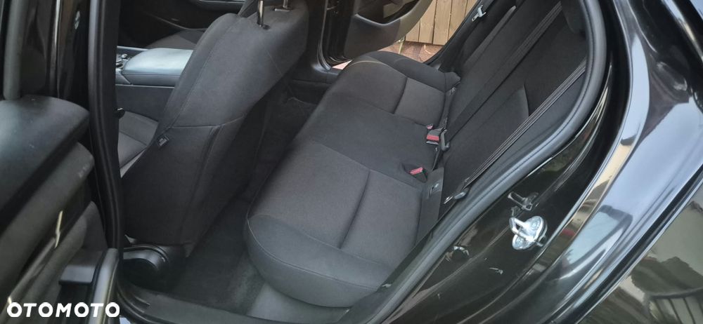 Mazda 3 - 10