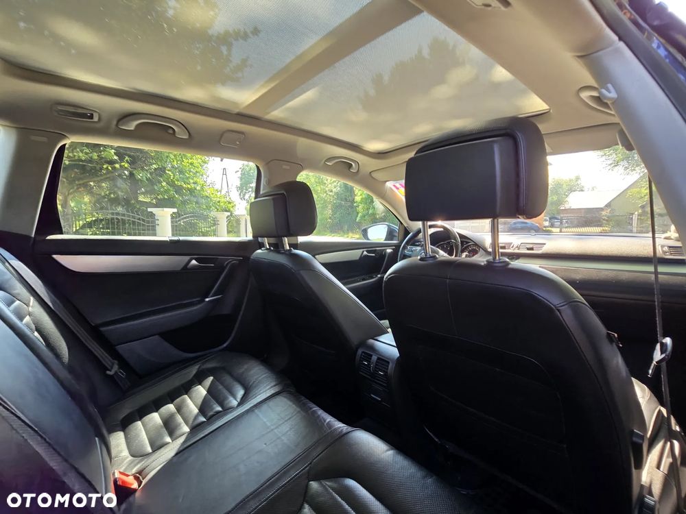 Volkswagen Passat Variant 2.0 Blue TDI DSG SCR Highline - 12