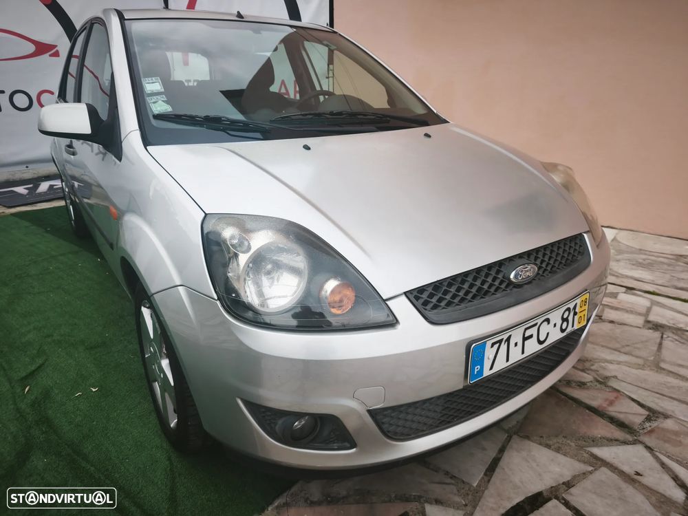 Ford Fiesta 1.25 Ambiente - 28