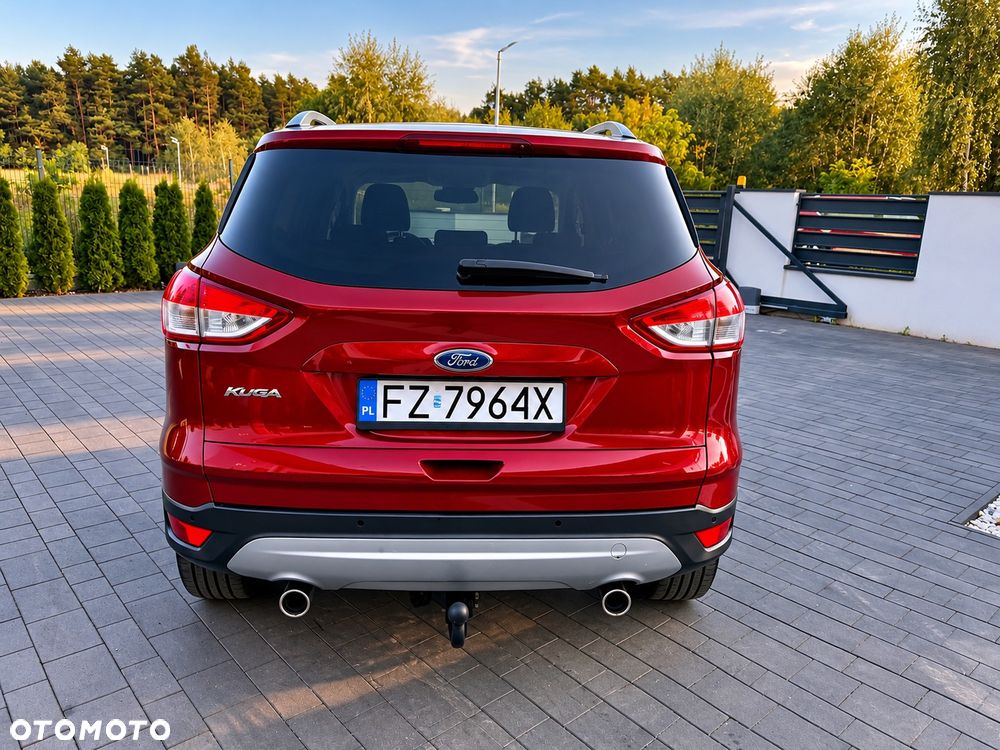 Ford Kuga 2.0 TDCi 2x4 Titanium - 10