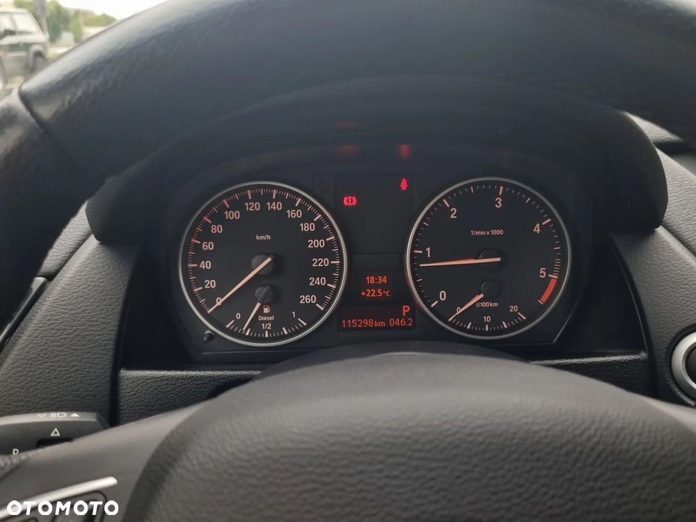 BMW X1 sDrive18d xLine - 22