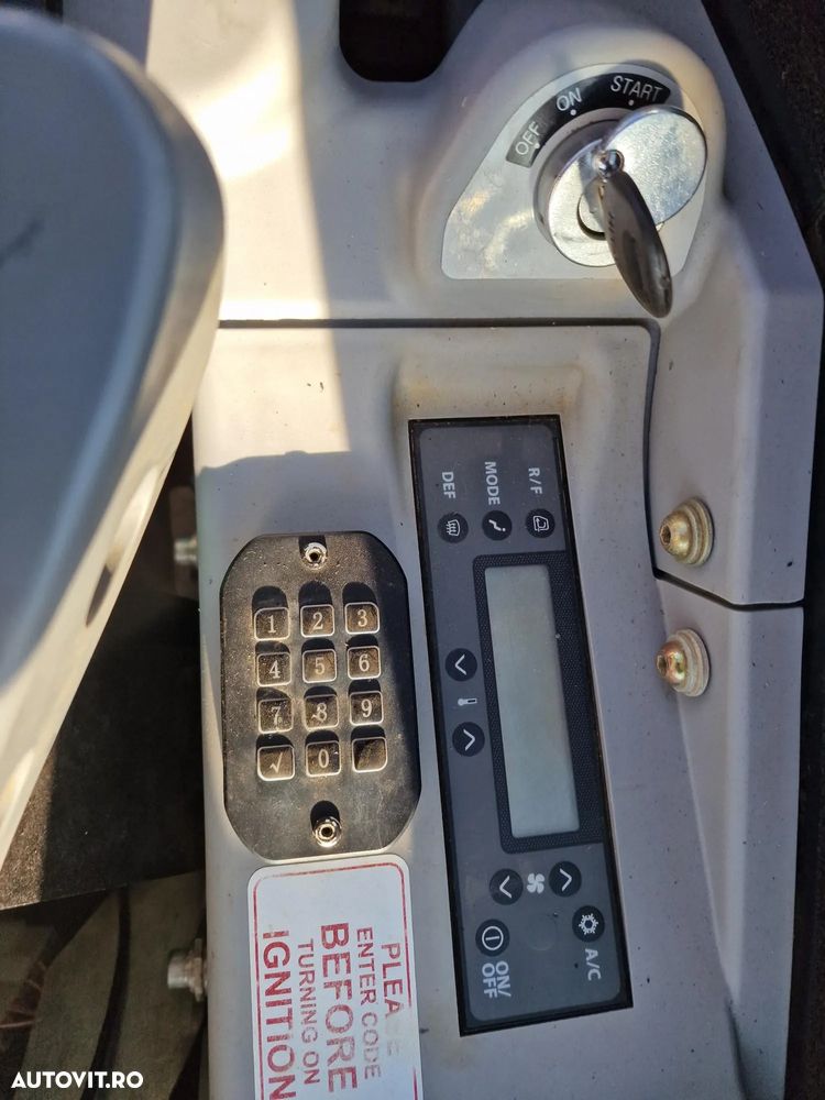 Hitachi ZX33U-6, Masa operationala 3,7t, 2023/10, 1.040h, CUPLA RAPIDA HIDRAULICA, cupa ingusta NOUA, cupa lata NOUA, capa taluz NOUA, inst picon, Aer cond, Antifurt, Lama nivelare, senile 80% ok, Ad sapare 3,5m, posibilitate leasing 4 ani-PROMOTIE 37.900EUR - 6
