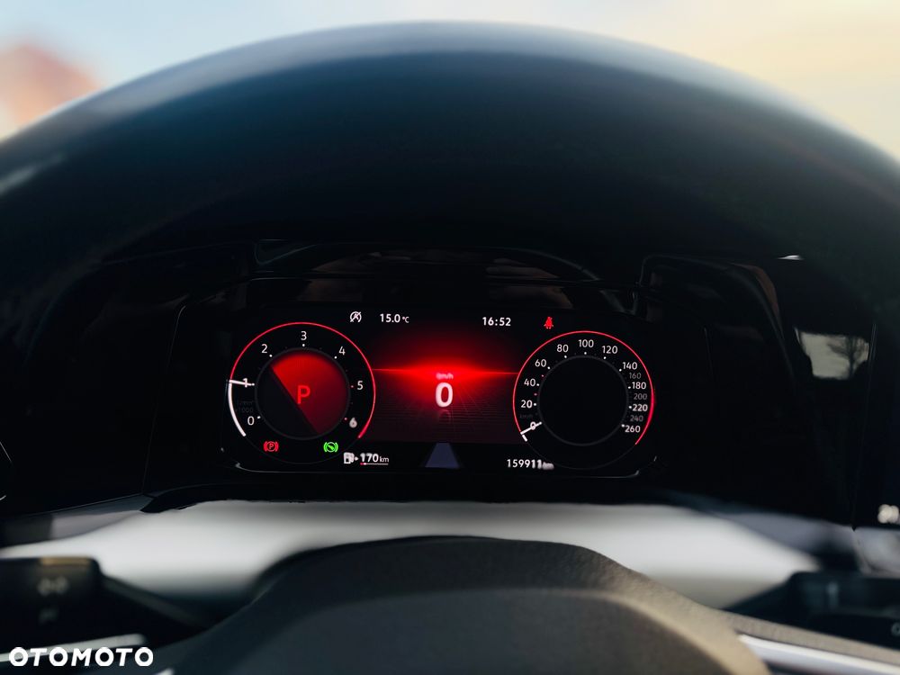 Volkswagen Golf 2.0 TDI SCR DSG IQ.DRIVE - 11