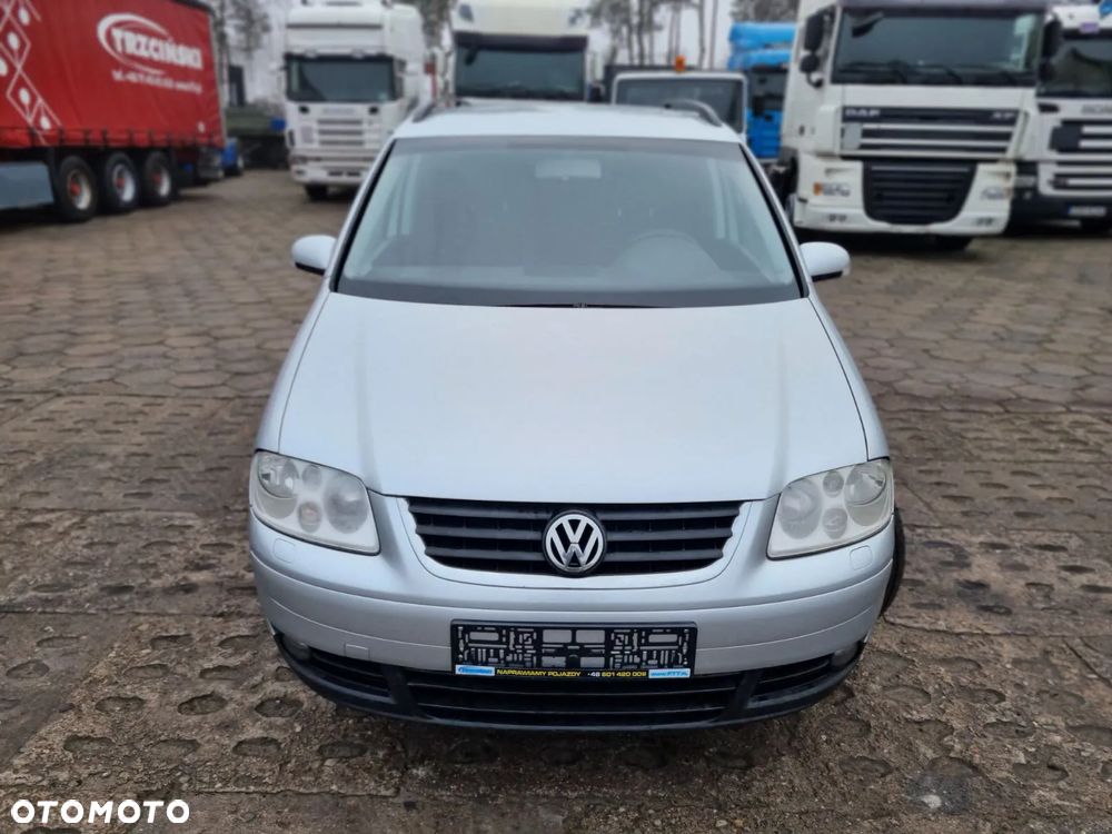 Volkswagen Touran - 2
