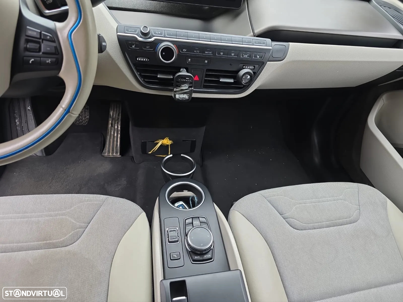 BMW i3 (60 Ah) - 18