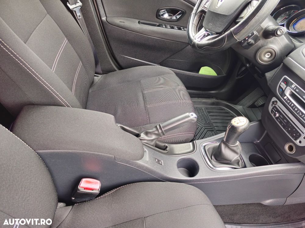 Renault Fluence - 14