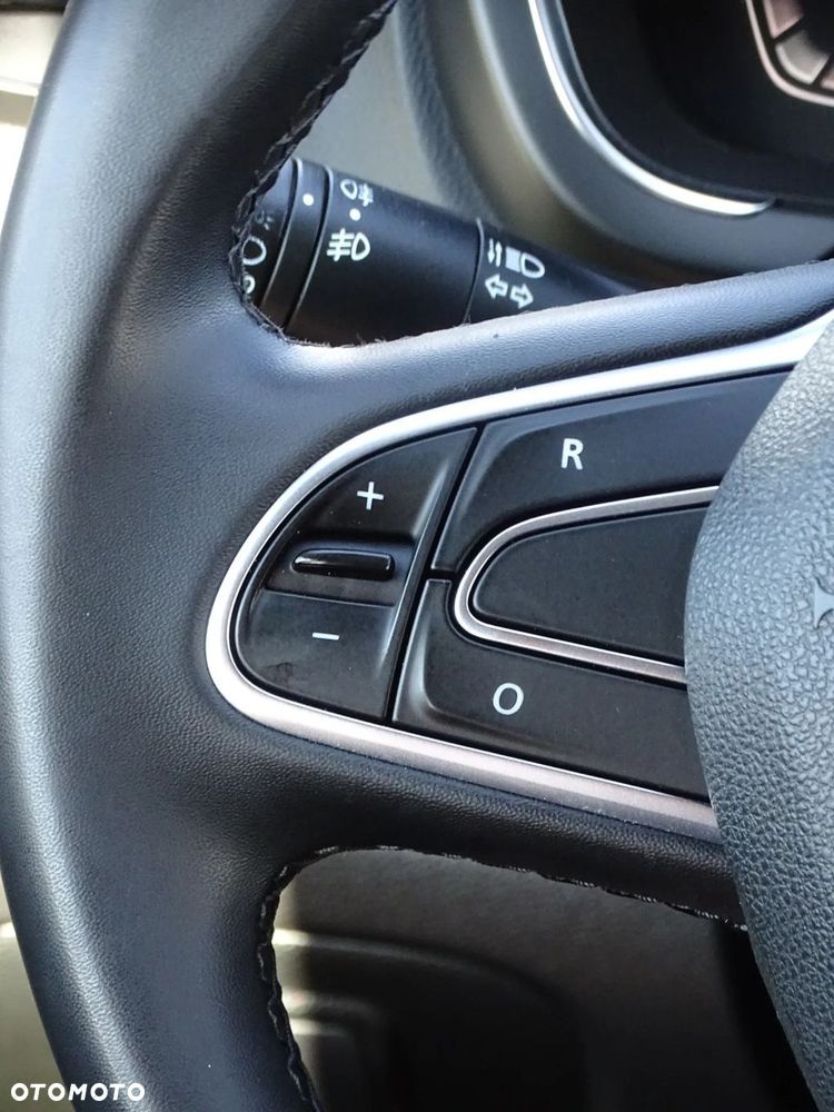 Renault Grand Scenic - 18