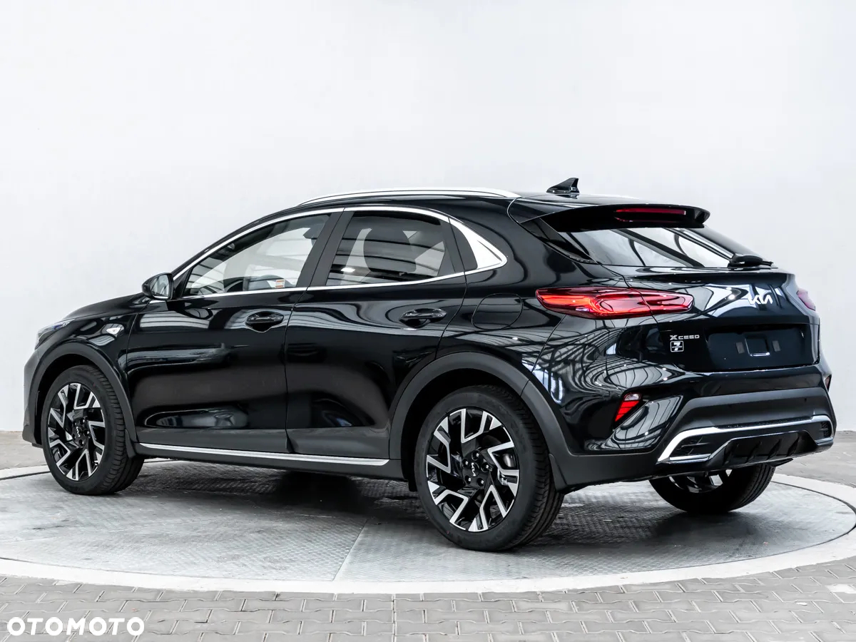 Kia XCeed 1.5 T-GDI M - 3