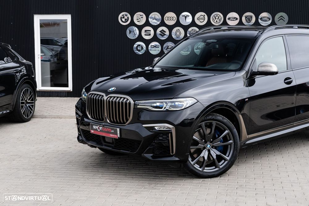 BMW X7 M50d — photo 4