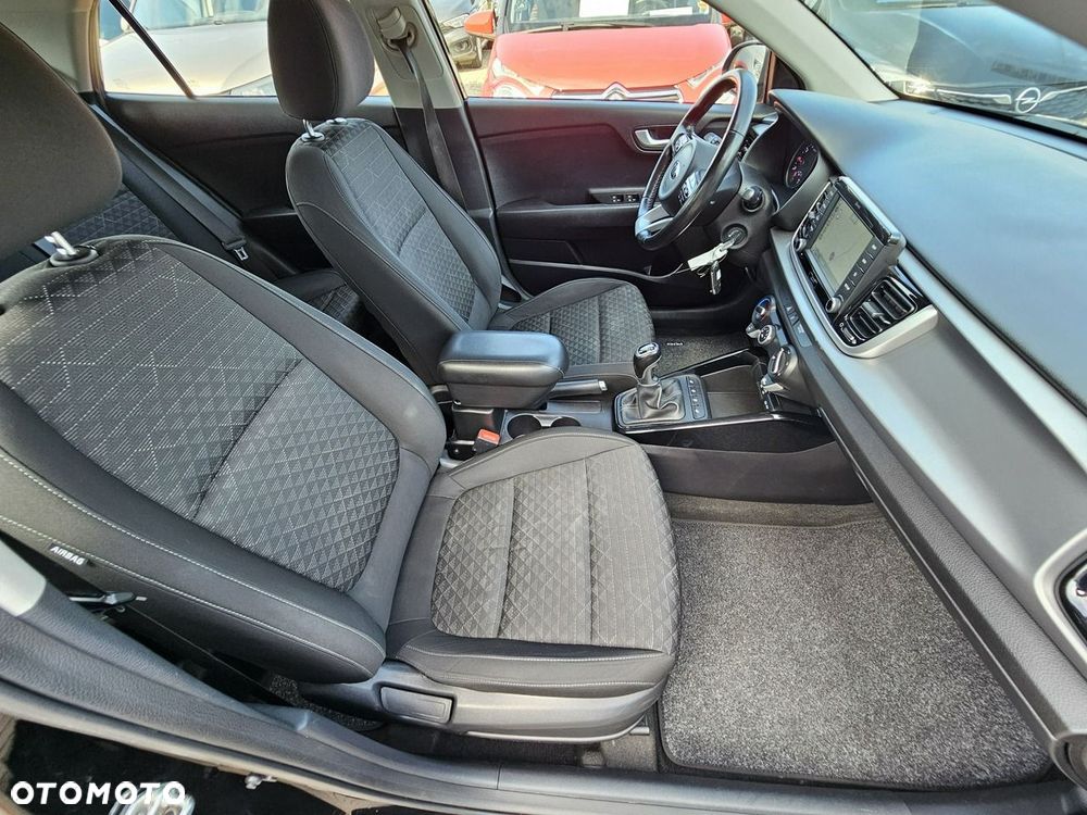 Kia Rio 1.0 T-GDI 100 Dream-Team Edition - 32