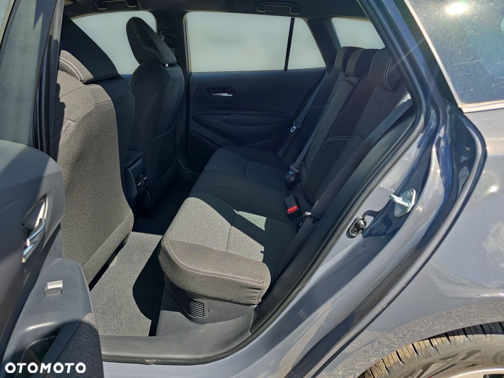 Toyota Corolla 1.8 Hybrid Comfort - 13