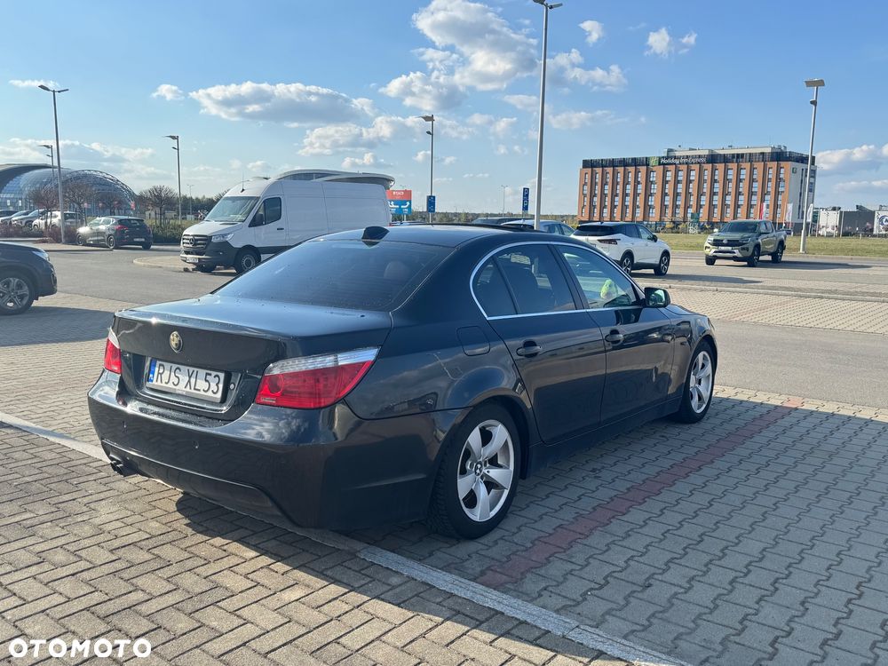 BMW Seria 5 525i - 5