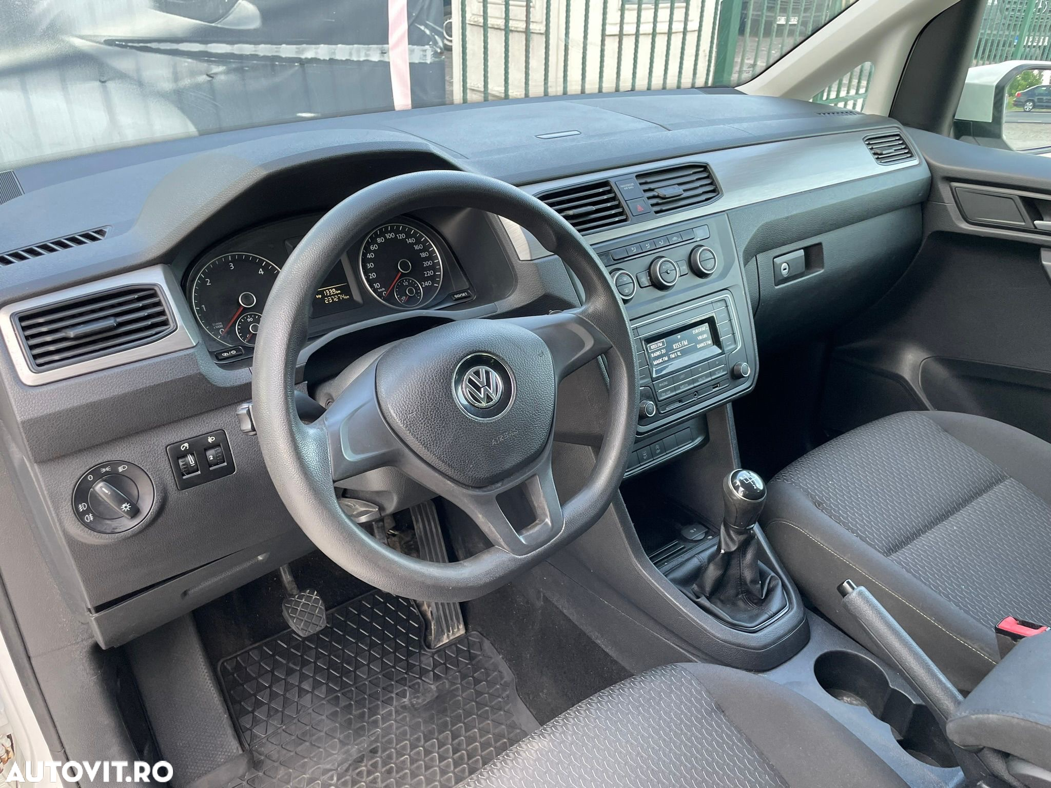 Volkswagen Caddy - 17