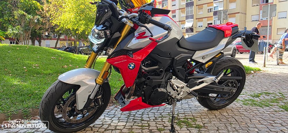 BMW F 900 R Sport Plus (carta A2 no livrete) mas deslimitada - 2