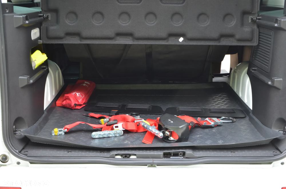 Renault Trafic - 15