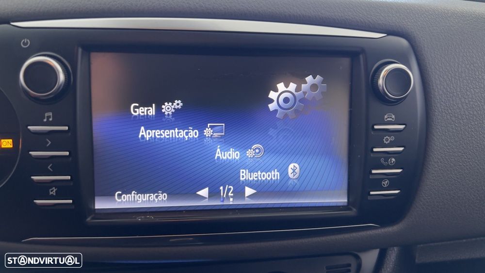 Toyota Yaris 1.5 HSD Comfort+P.Style - 26