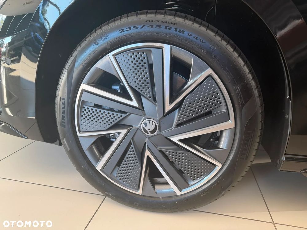 Skoda Superb 2.0 TSI Sportline DSG - 9