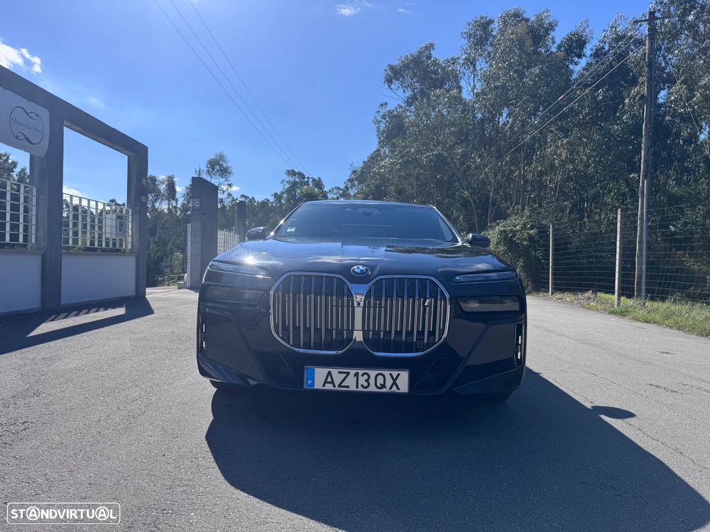 BMW i7 xDrive60 Pack Desportivo M Pro - 5