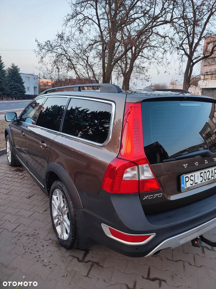 Volvo XC 70 D5 AWD Summum - 11