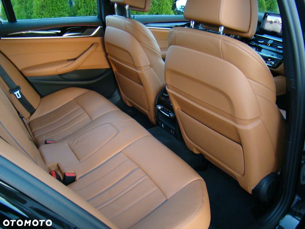 BMW Seria 5 520d xDrive mHEV Luxury Line sport - 34