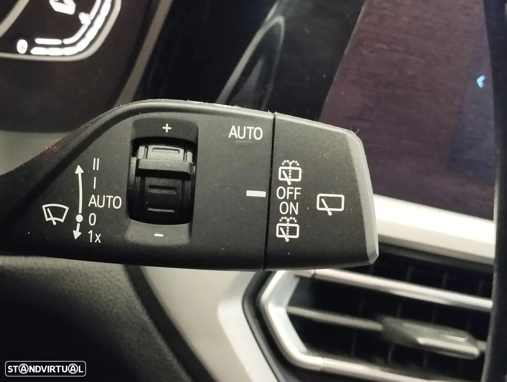 BMW 330 e Auto - 26