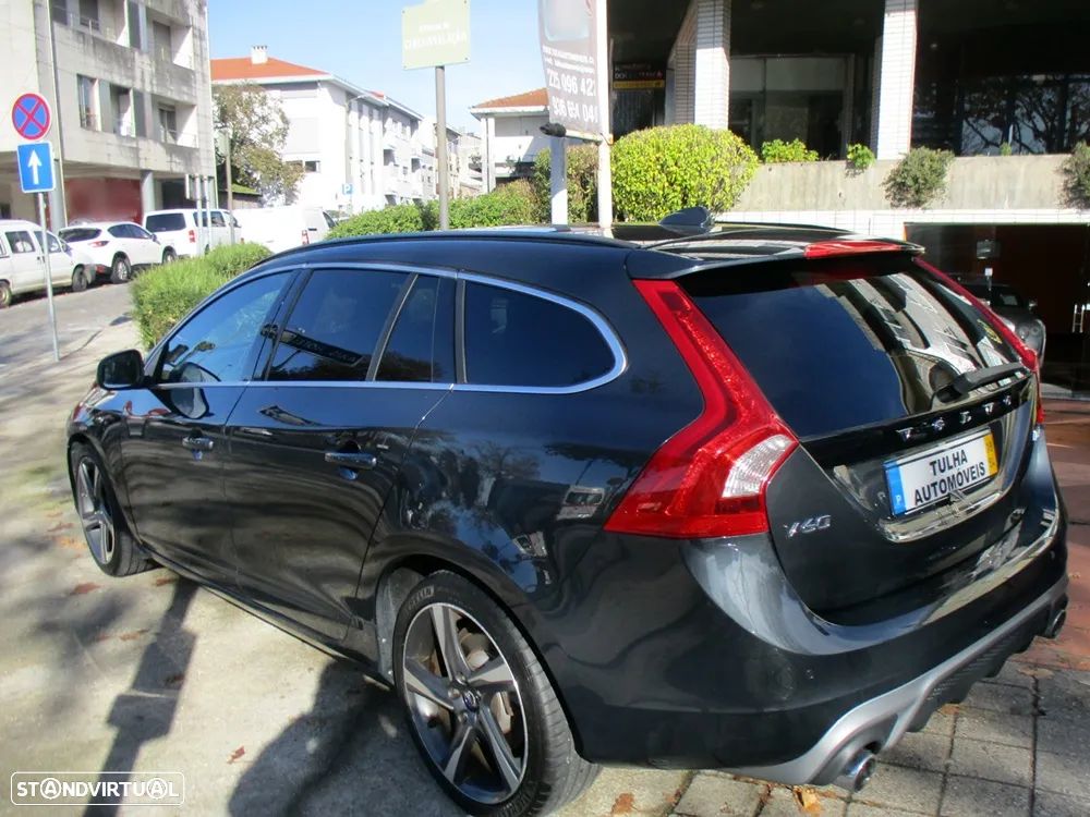 Volvo V60 2.0 D4 R-Design Summum Geartronic - 11