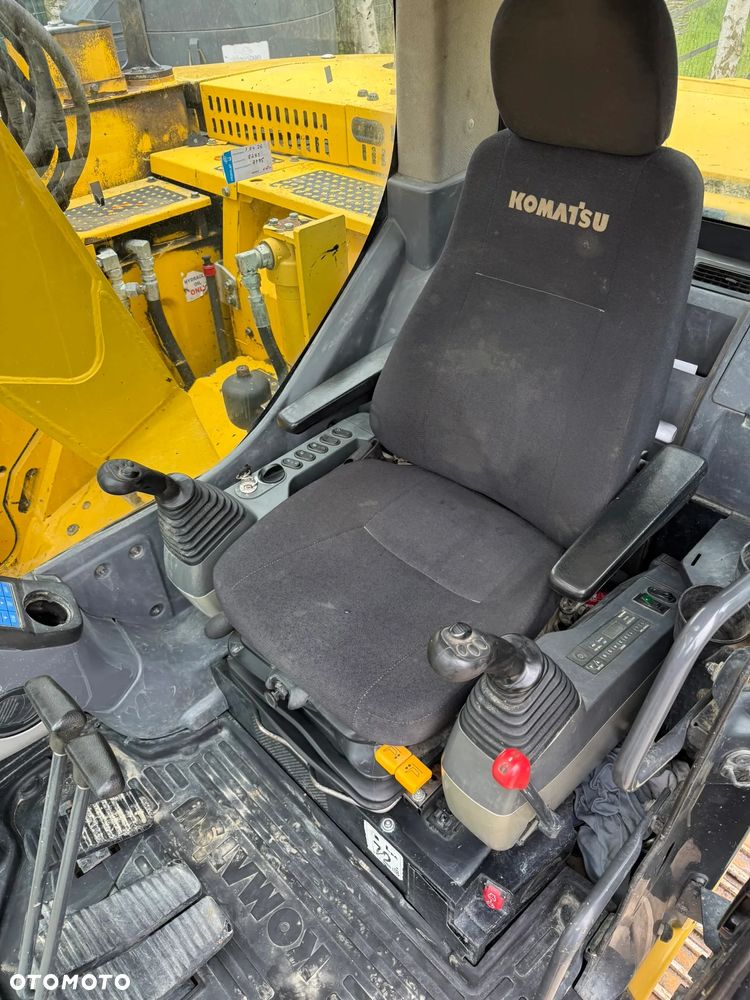 Komatsu PC 138 US -10 - 7