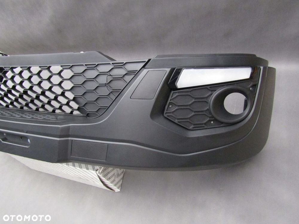 Zderzak przedni Iveco Daily 14 - 19 + migacze - 1